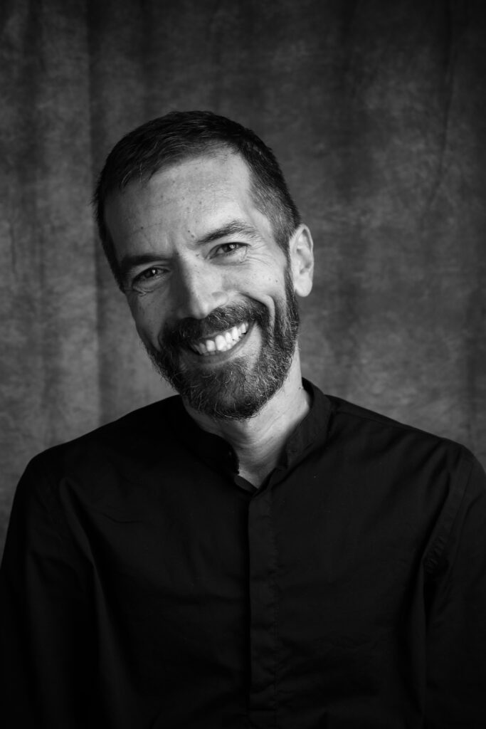 Ritratto di Kosta – Mario Brambilla, Officina Ricordi